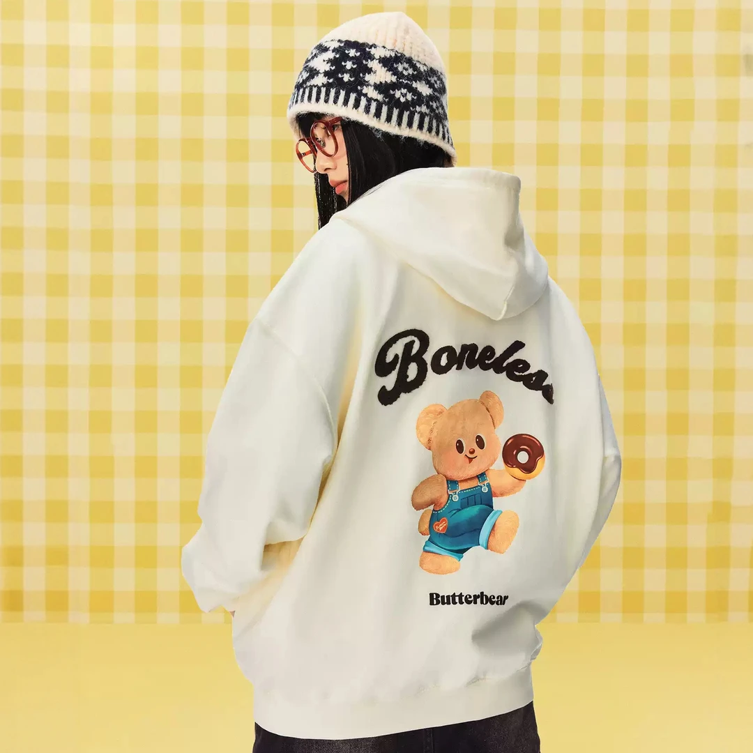 【黄油小熊Online exclusive】BONELESS黄油小熊联名趣味贴纸卫衣