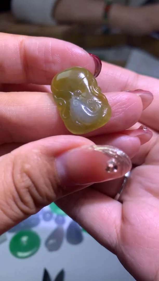 【闪购商品】定制翡翠未镶嵌毛货