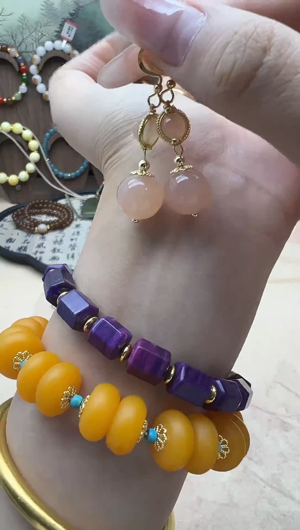 未镶嵌和田玉耳饰1