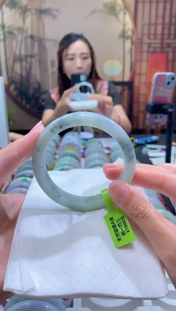 未镶嵌手镯翡翠000053925