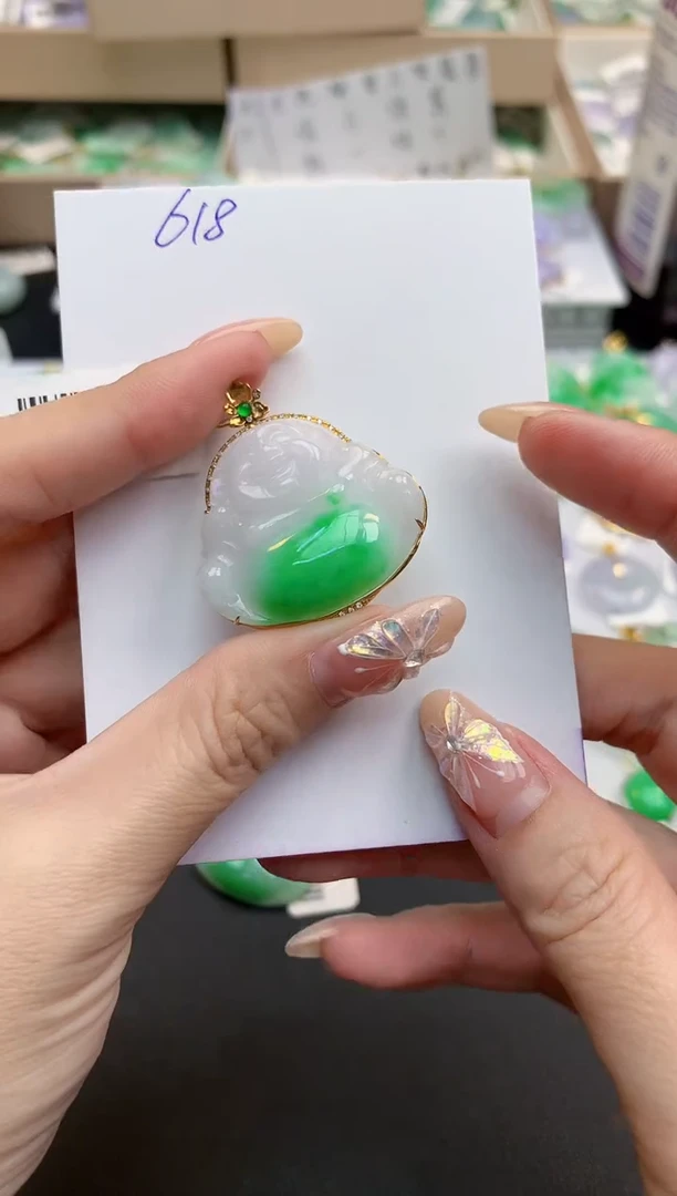 颈饰18K金镶嵌翡翠天然缅甸A货翡翠