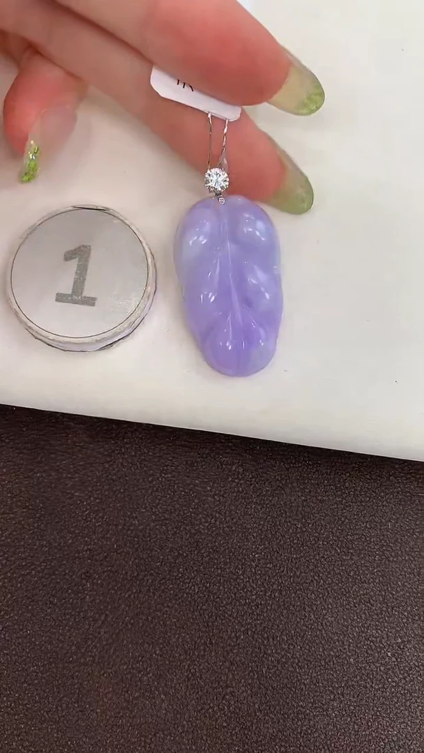 颈饰18K金镶嵌翡翠天然缅甸a货翡翠