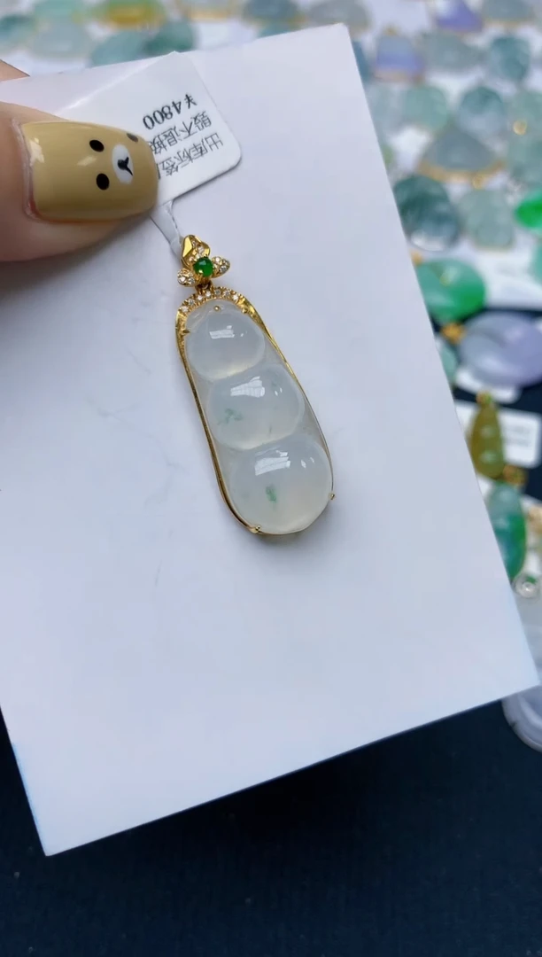 翡翠18K金镶嵌颈饰 天然翡翠A货