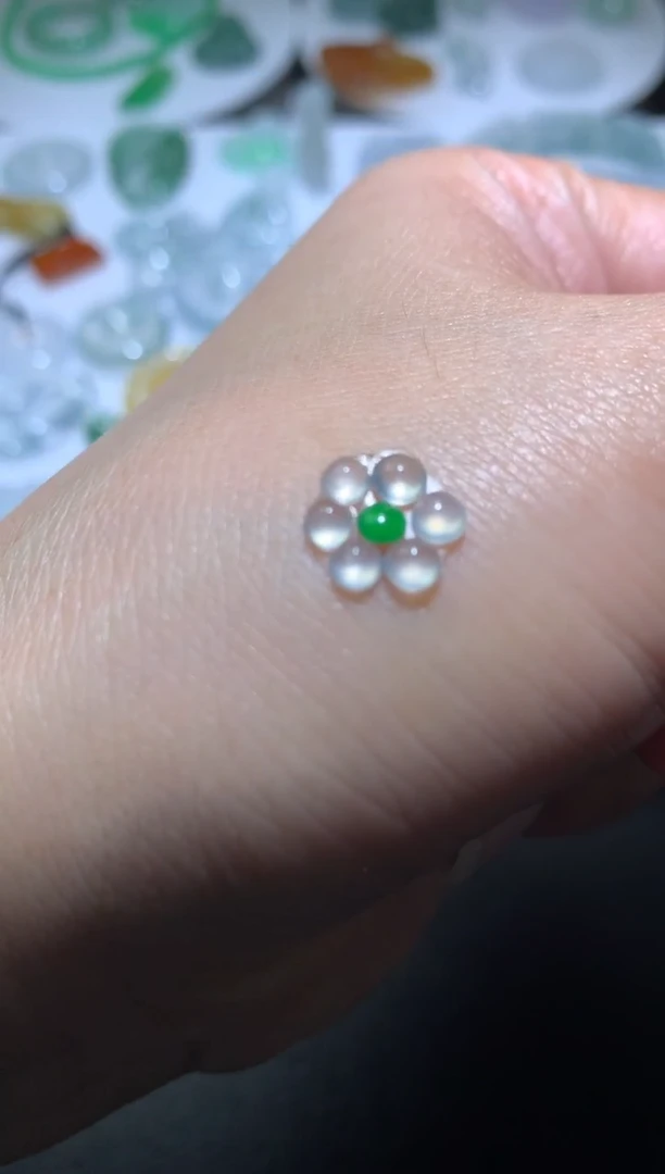 定制翡翠未镶嵌毛货