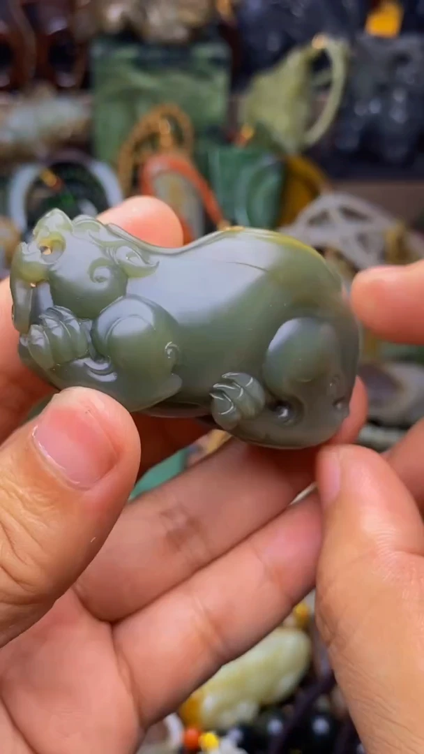 未镶嵌和田玉把件1