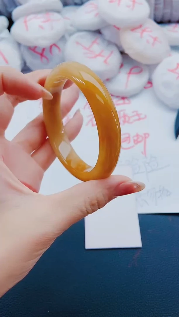 未镶嵌手镯石英质玉K76-60-61