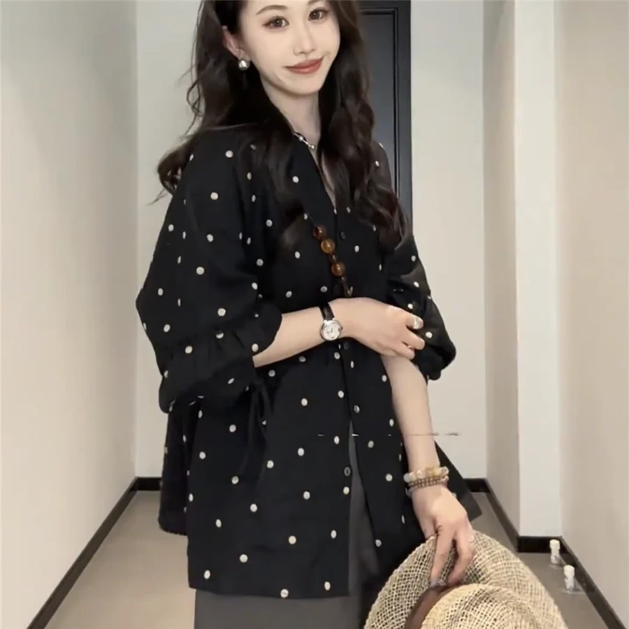 极简风度亚麻小众洋气灯笼袖时尚黑色宽松防晒波点长袖衬衫女上衣