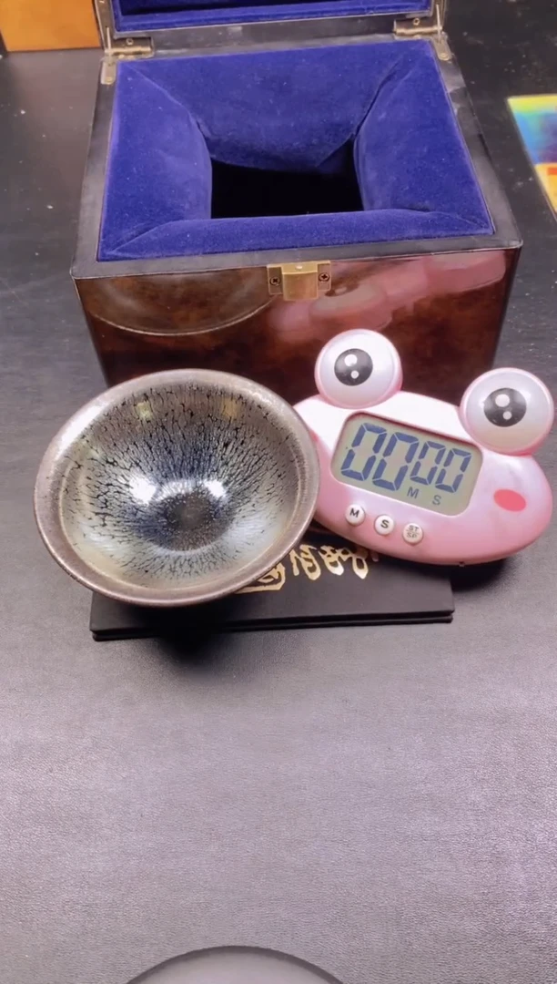 茶盏阳****)---------------精美主人杯