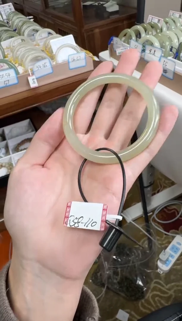 未镶嵌手镯和田玉58