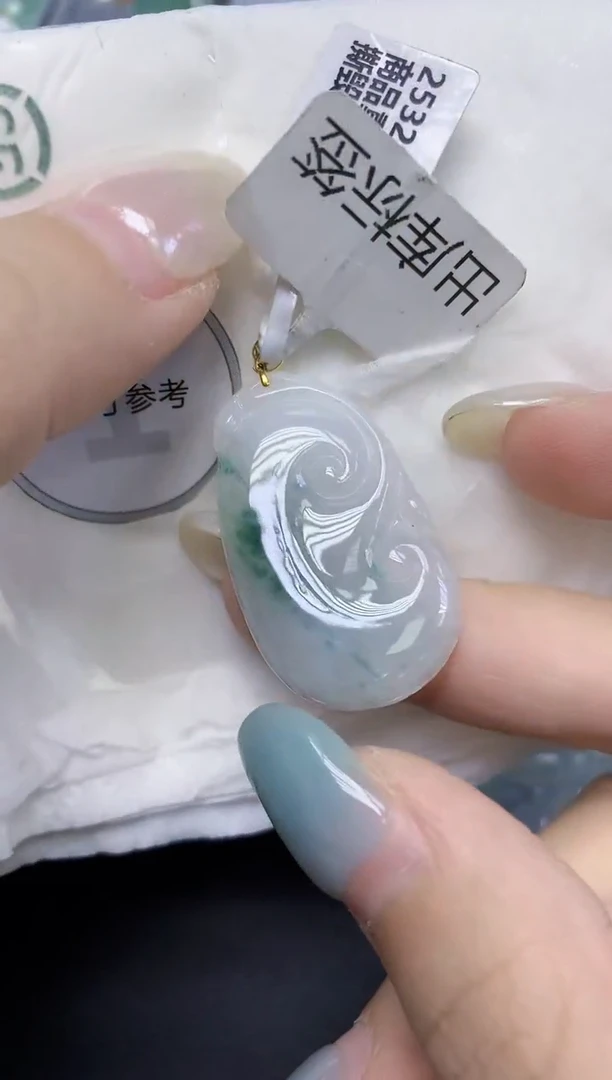 翡翠18K金镶嵌颈饰天然缅甸翡翠A货百元以上9元证书费自理