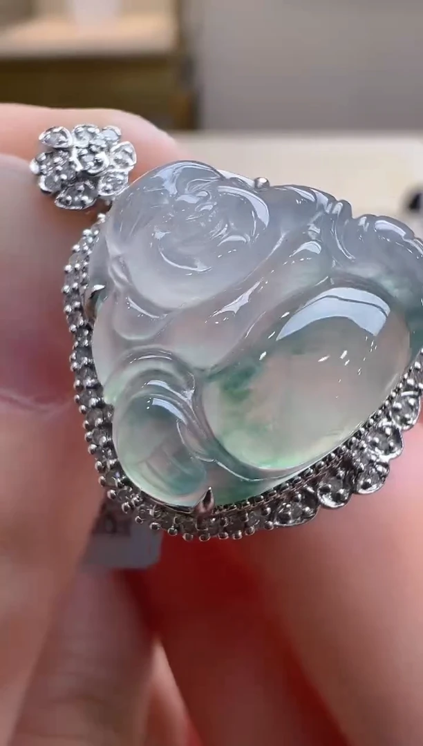 【闪购商品】翡翠吊坠(不含链)18K金镶嵌多样性发货拍一发一