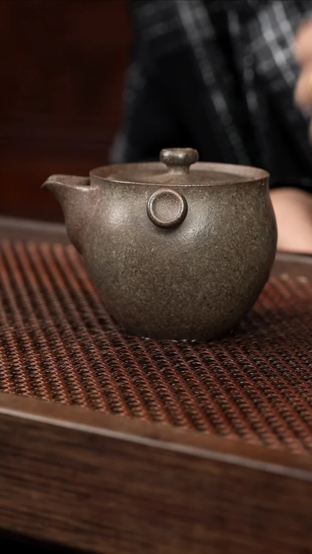 茶壶紫砂6-1三元宝瓶【