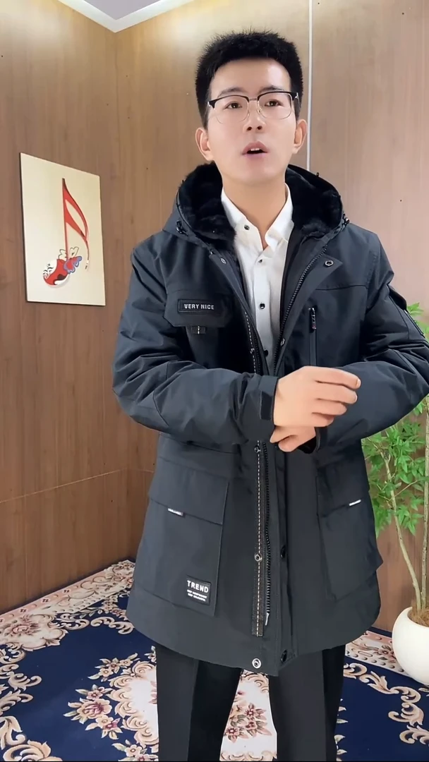 男装派克服黑色款式