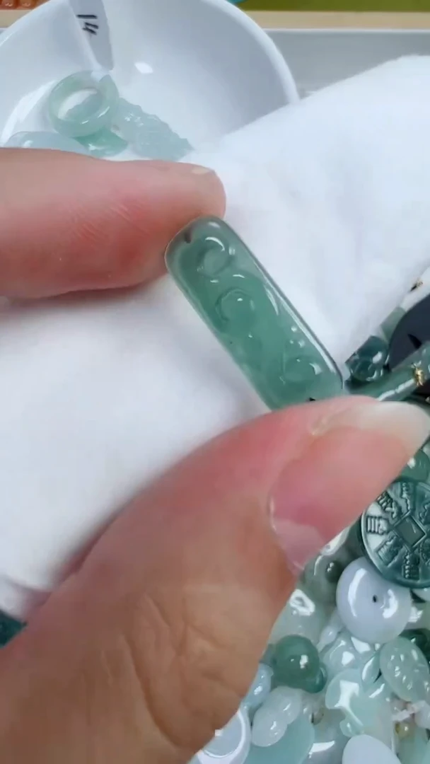 散珠翡翠304号链接，A货翡翠
