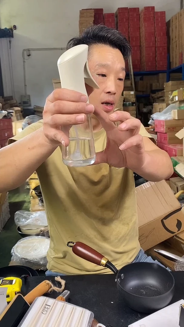 食品级塑料1小喷油壶2个 没有包装