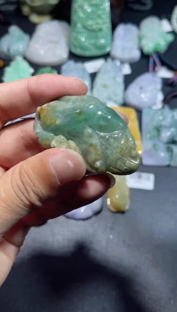 【闪购商品】翡翠颈饰未镶嵌00000330