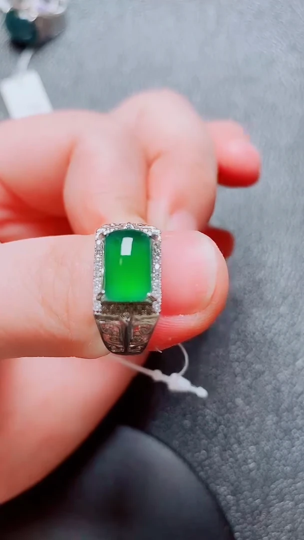 翡翠戒指银S925镶嵌翡翠