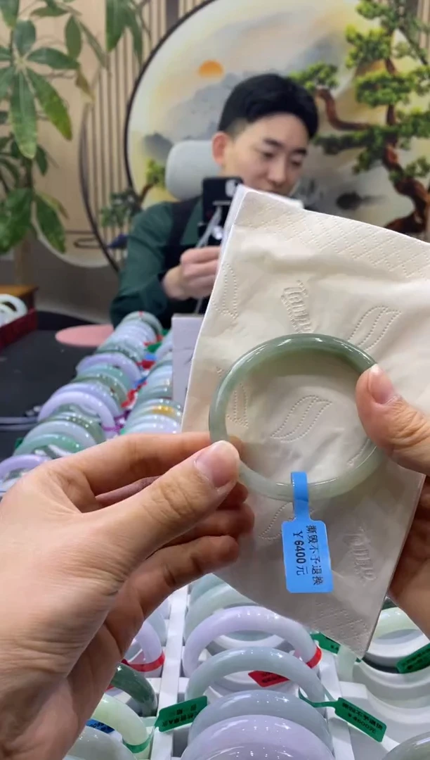 未镶嵌手镯翡翠8655