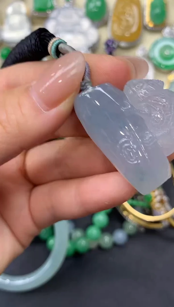 翡翠未镶嵌颈饰220-雪姐翡翠天天见