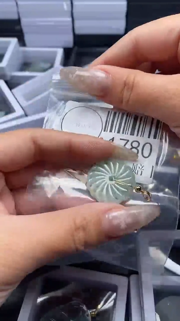 颈饰未镶嵌翡翠1780