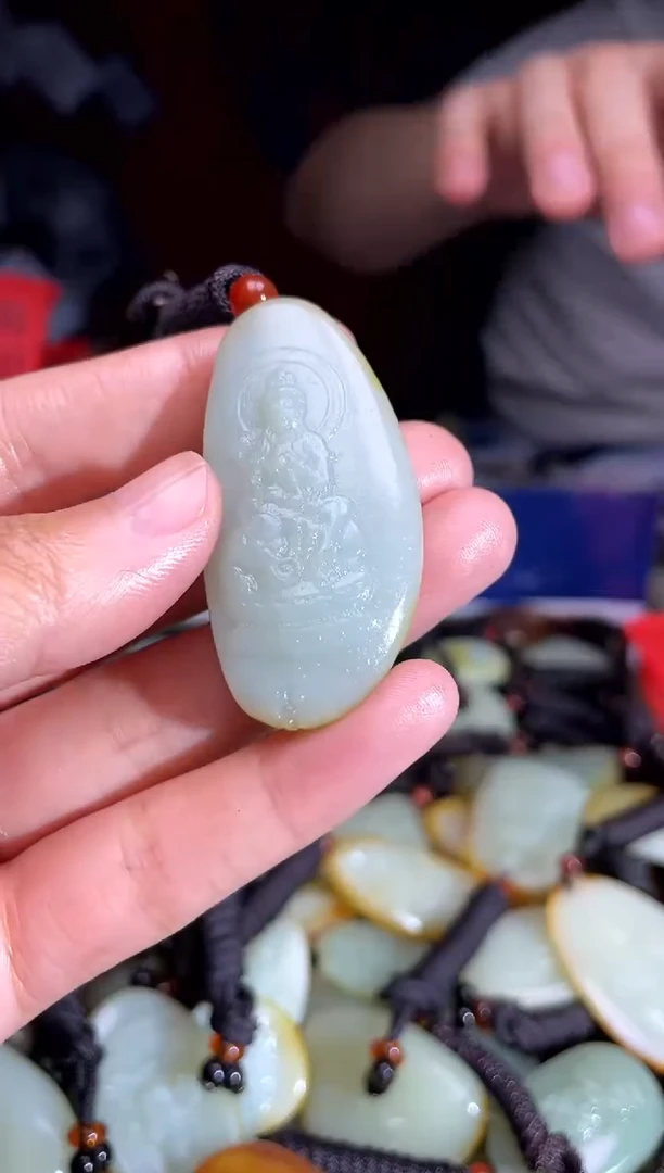 和田玉未镶嵌挂件1