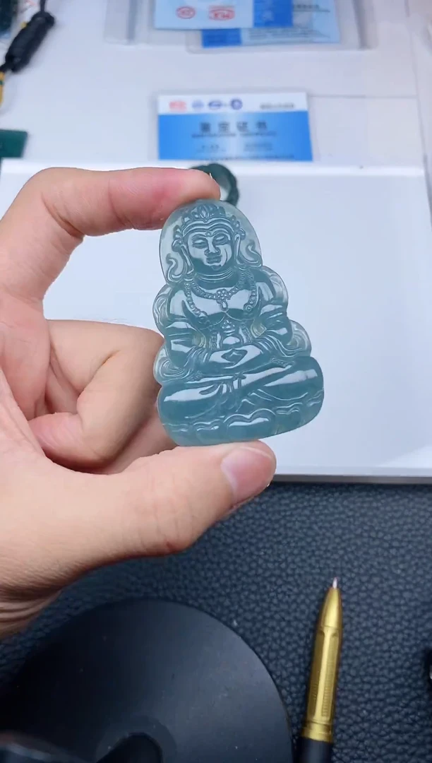 颈饰未镶嵌翡翠1