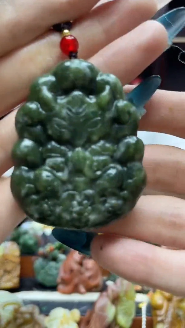 未镶嵌岫玉吊坠·