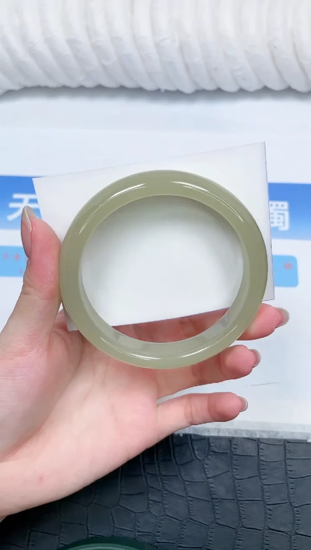 石英质玉手镯未镶嵌15-64.5