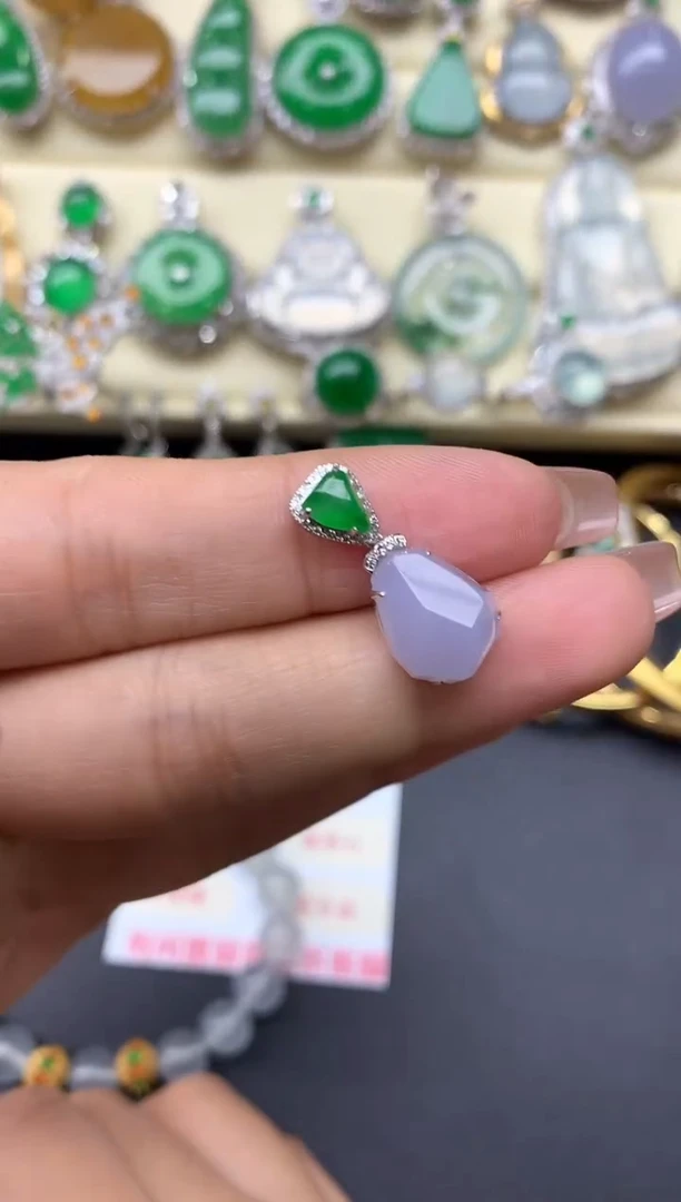 颈饰18K金镶嵌翡翠305-中国好珍宝