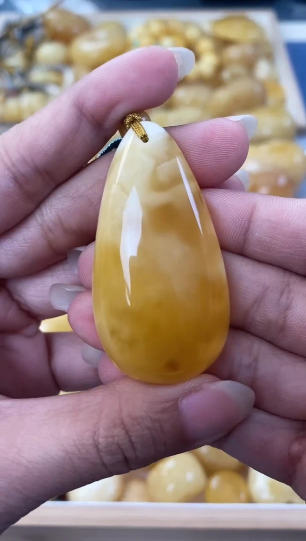 未镶嵌琥珀裸石天然琥珀蜜蜡