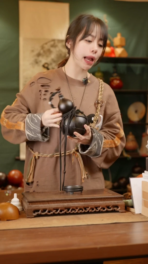 235号精品天然大漆酒葫芦一物一拍~