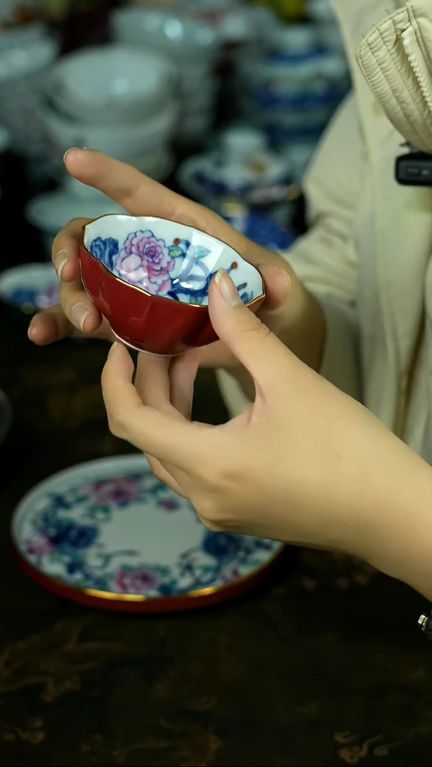 茶具还挺美，蹲下看看！
