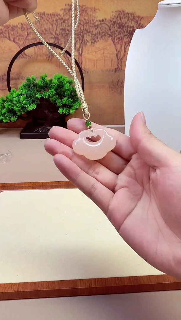 和田玉14K金镶嵌颈饰A936