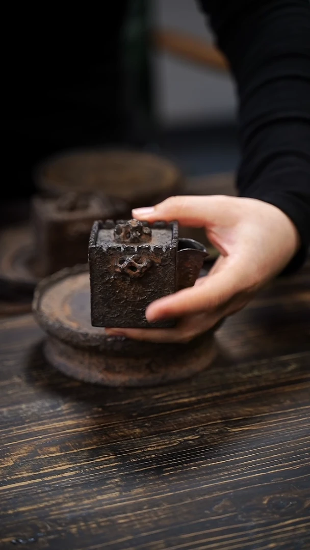 全手工制作  南蛮四方宝瓶