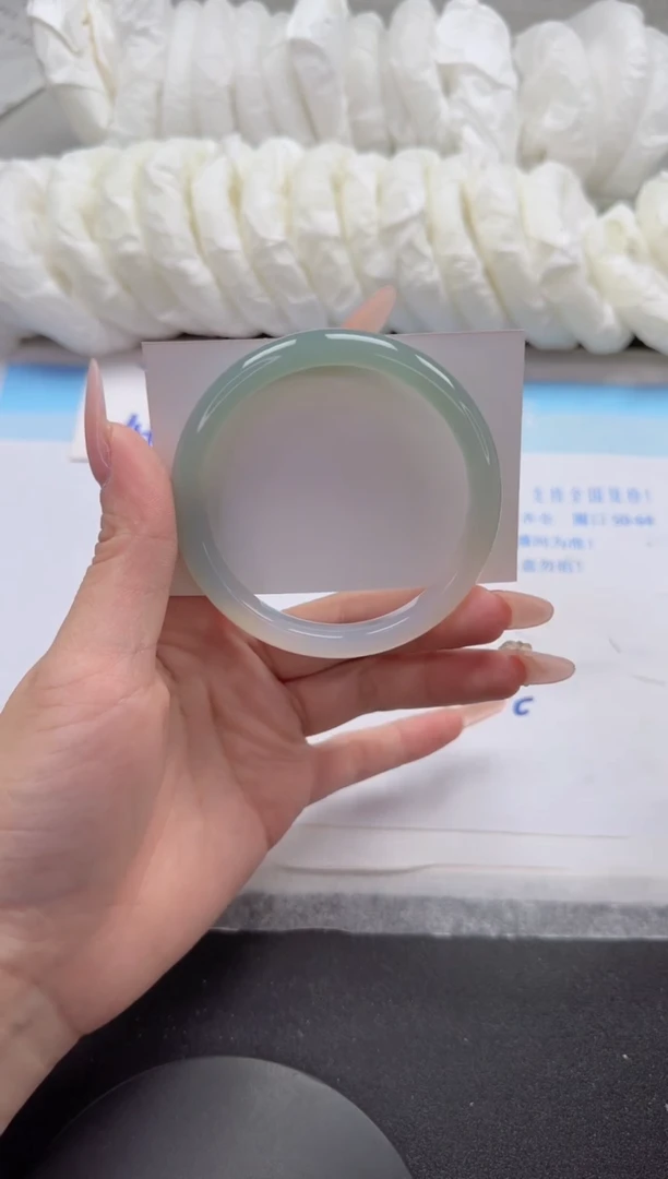 石英质玉手镯未镶嵌209-58.4