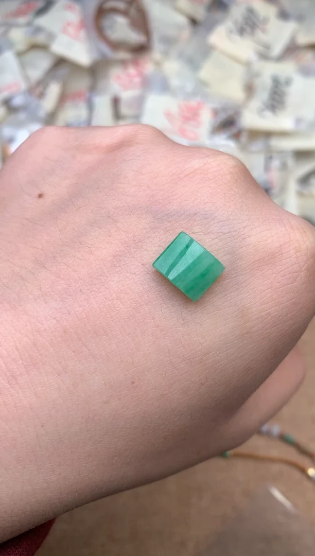 未镶嵌挂件翡翠一