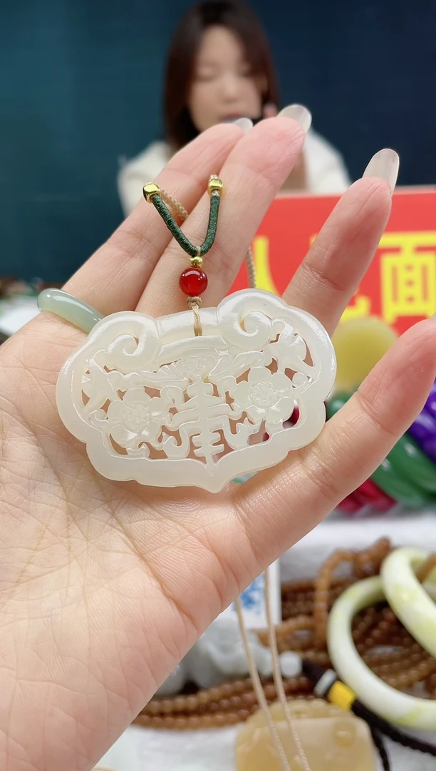 【闪购商品】和田玉颈饰未镶嵌2