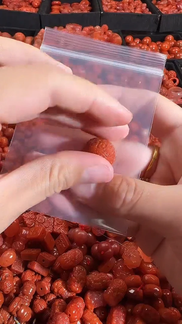 颈饰未镶嵌南红玛瑙41