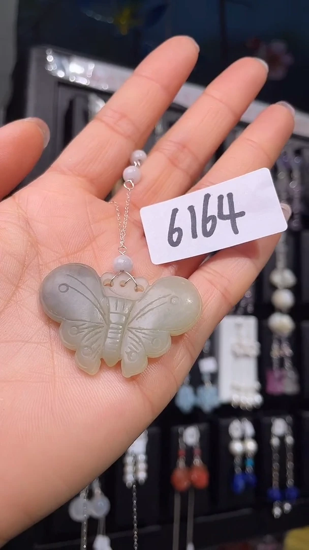 颈饰未镶嵌和田玉喜欢拍