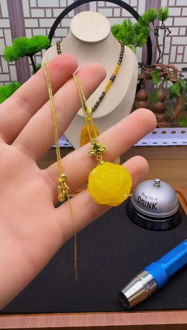 蜜蜡吊坠(赠链)14K金镶嵌D21