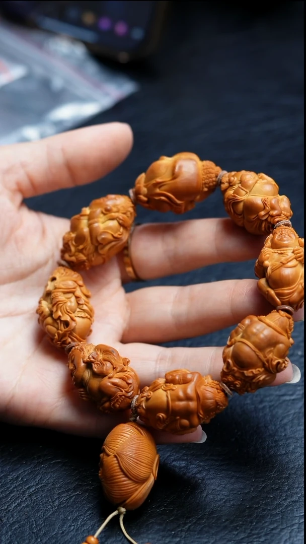 吊坠橄榄核百**钢橄榄核