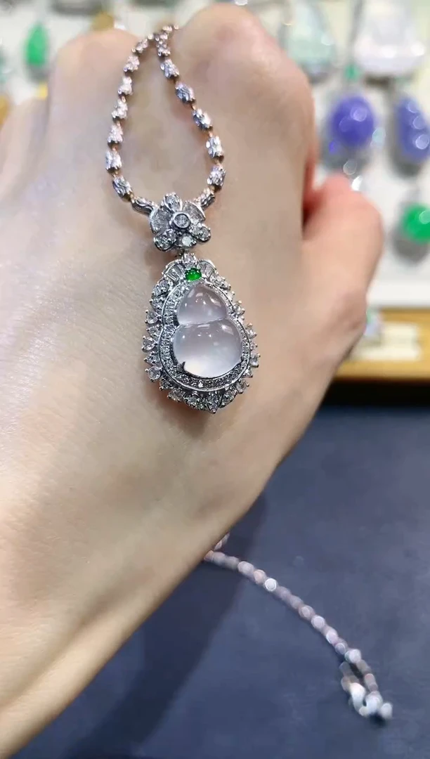 【闪购商品】翡翠吊坠(不含链)18K金镶嵌e3