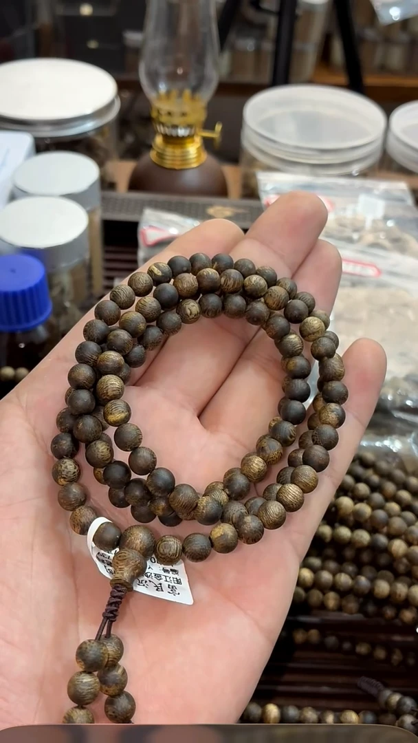 沉香手串阳江金沙叶6MM，17克 ，多样性发其一