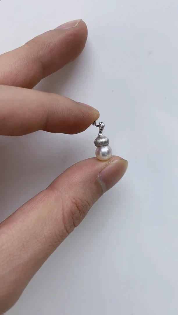 颈饰银S925镶嵌海水珍珠