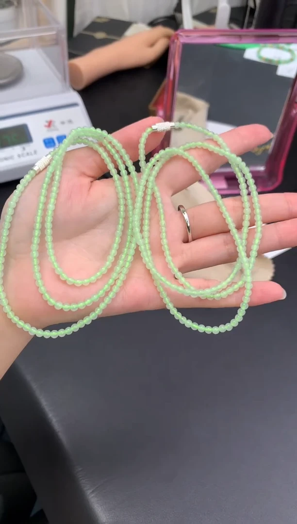 定制翡翠未镶嵌多样性商品发其一