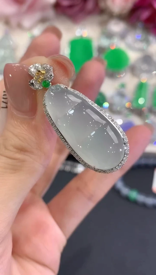 吊坠(不含链)18K金镶嵌翡翠q35