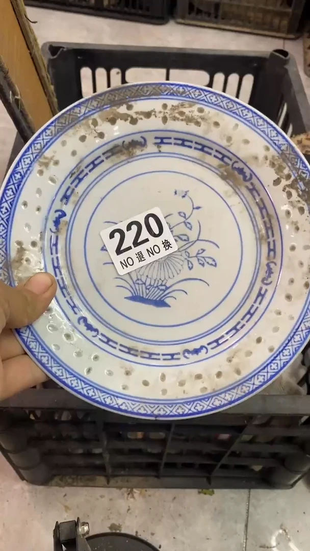 桃***人家具摆件一个