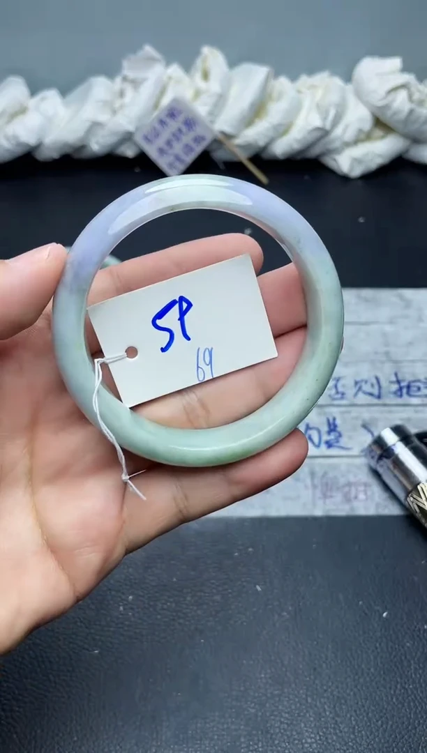 未镶嵌手镯翡翠69