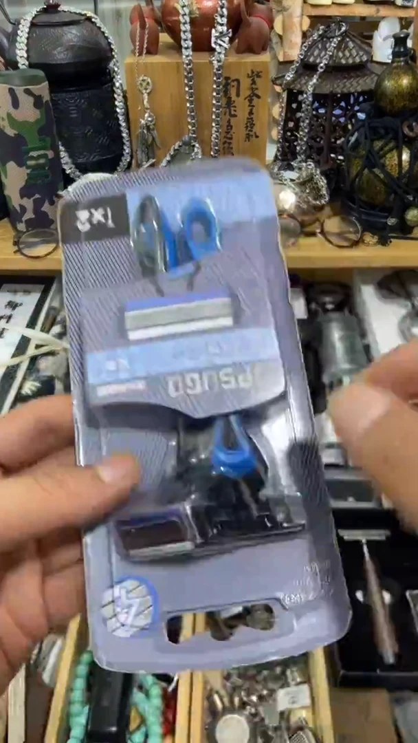 瓷片闪购商品  如图所示