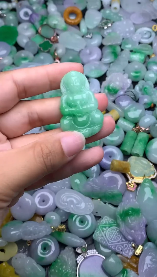 翡翠未镶嵌颈饰天然缅甸翡翠吊坠